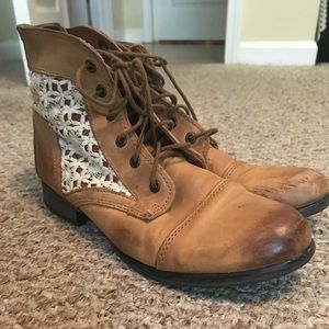 Women’s boots!